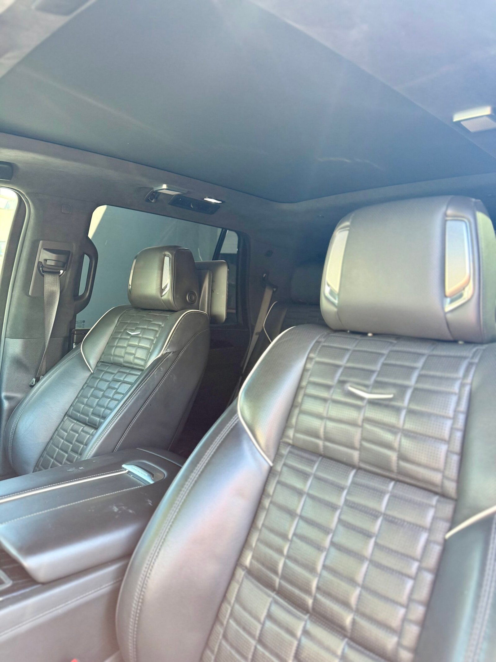 Escalade V Panda