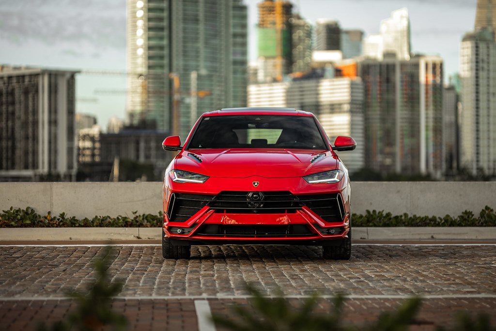 Urus S (Red)
